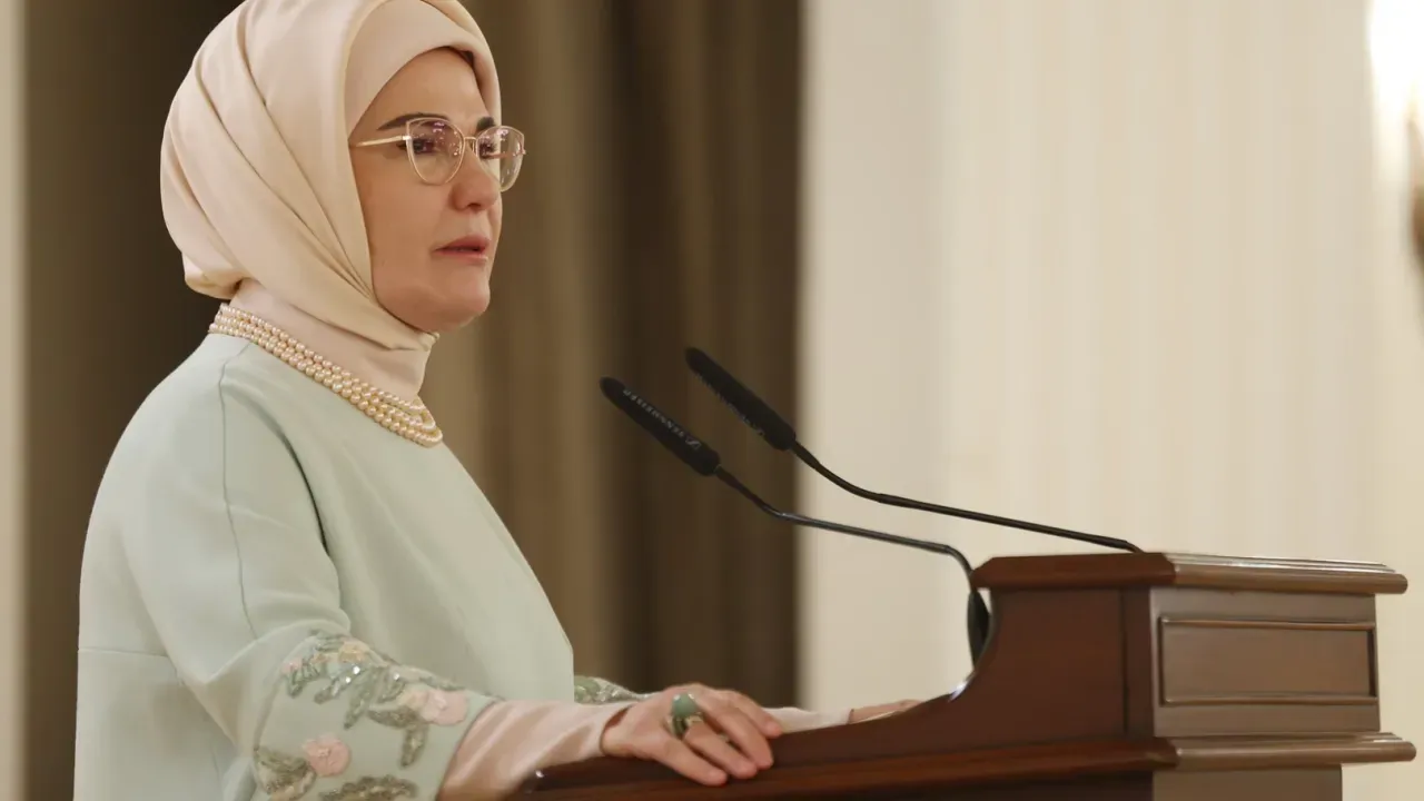 Emine Erdoğan: Tarihi şahsiyetler insanlığa yol gösterici izler bırakır