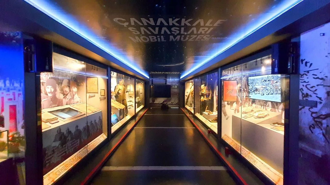 Çanakkale Savaşları Mobil Müzesi Balkan turuna çıkıyor