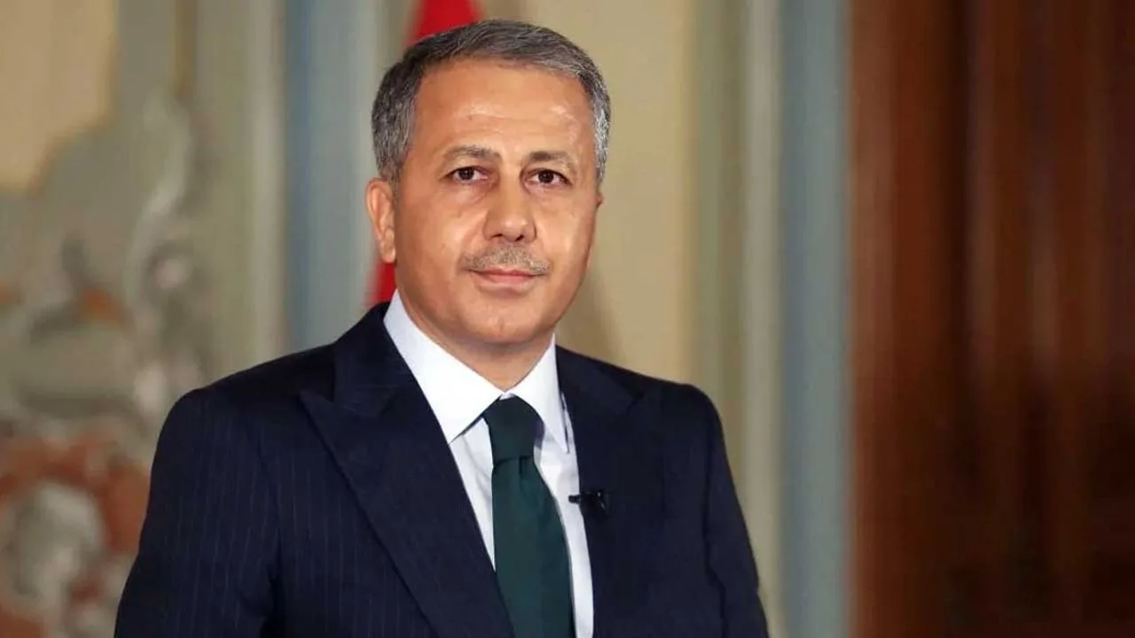 Bakan Yerlikaya 97 gözaltı olduğunu açıkladı:"Polislerimiz, vandallığa geçit vermedi"