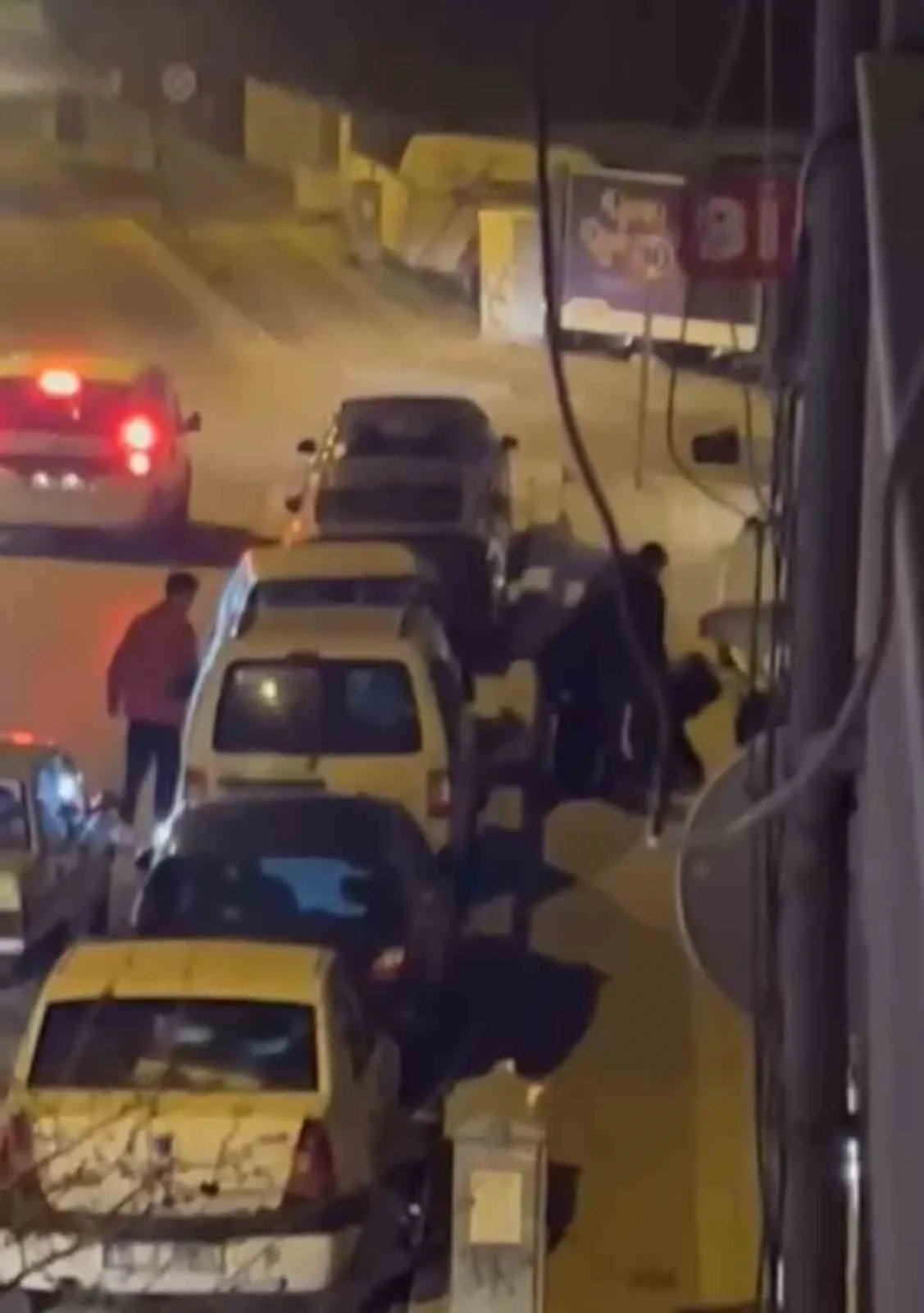 Bursa’da çıkan sözlü tartışma kanlı kavgaya dönüştü.