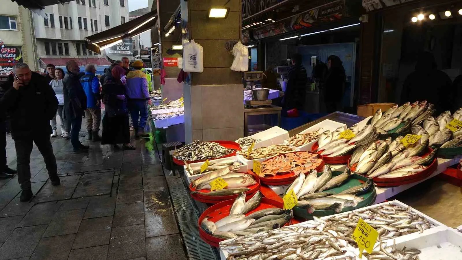 Karadeniz’de Balıkçılar Sezonu Erken Kapatıyor