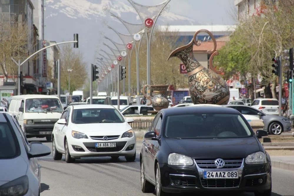 ERZİNCAN’DA ŞUBAT AYINDA TRAFİĞE KAYITLI ARAÇ SAYISI ARTTI