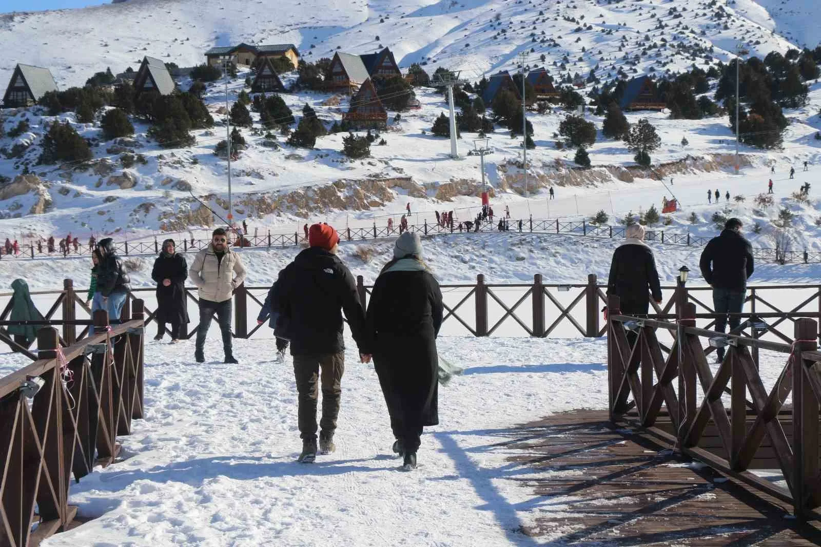 Erzincan’da Gündüzleri Isınırken Ilçelerde Soğuk Hava Sürecek