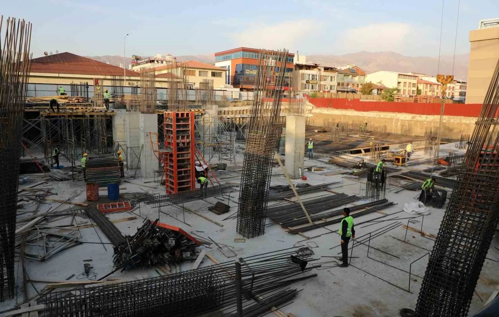 İnşaat Maliyet Endeksi Yılın Yüzde 26,61 Artarak Yükseldi