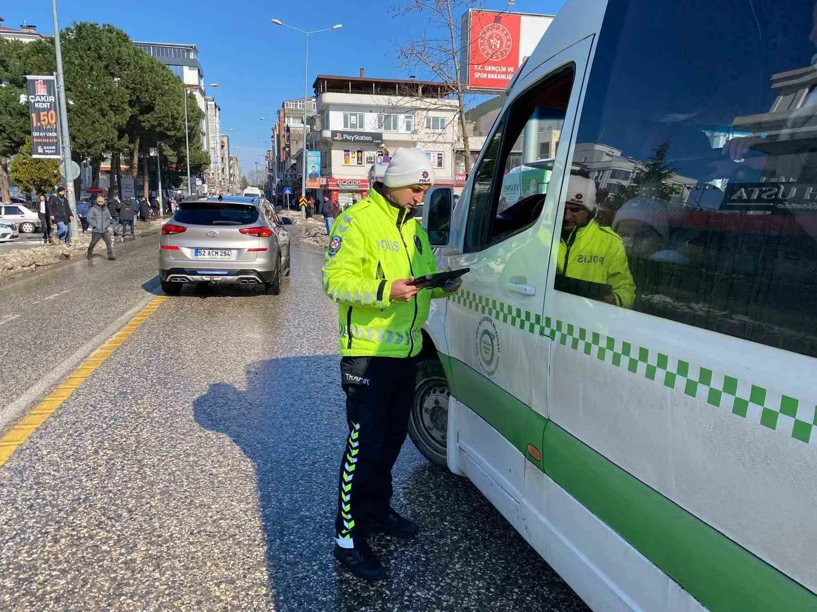 Ordu’da Yapılan Trafik Denetimlerinde 21 Bin 854 Araç Kontrol Edildi