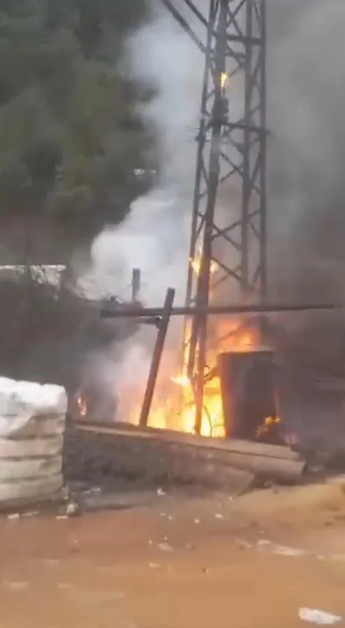 Sinop’un Ayancık ilçesinde trafoda çıkan yangın büyük zarara neden oldu.