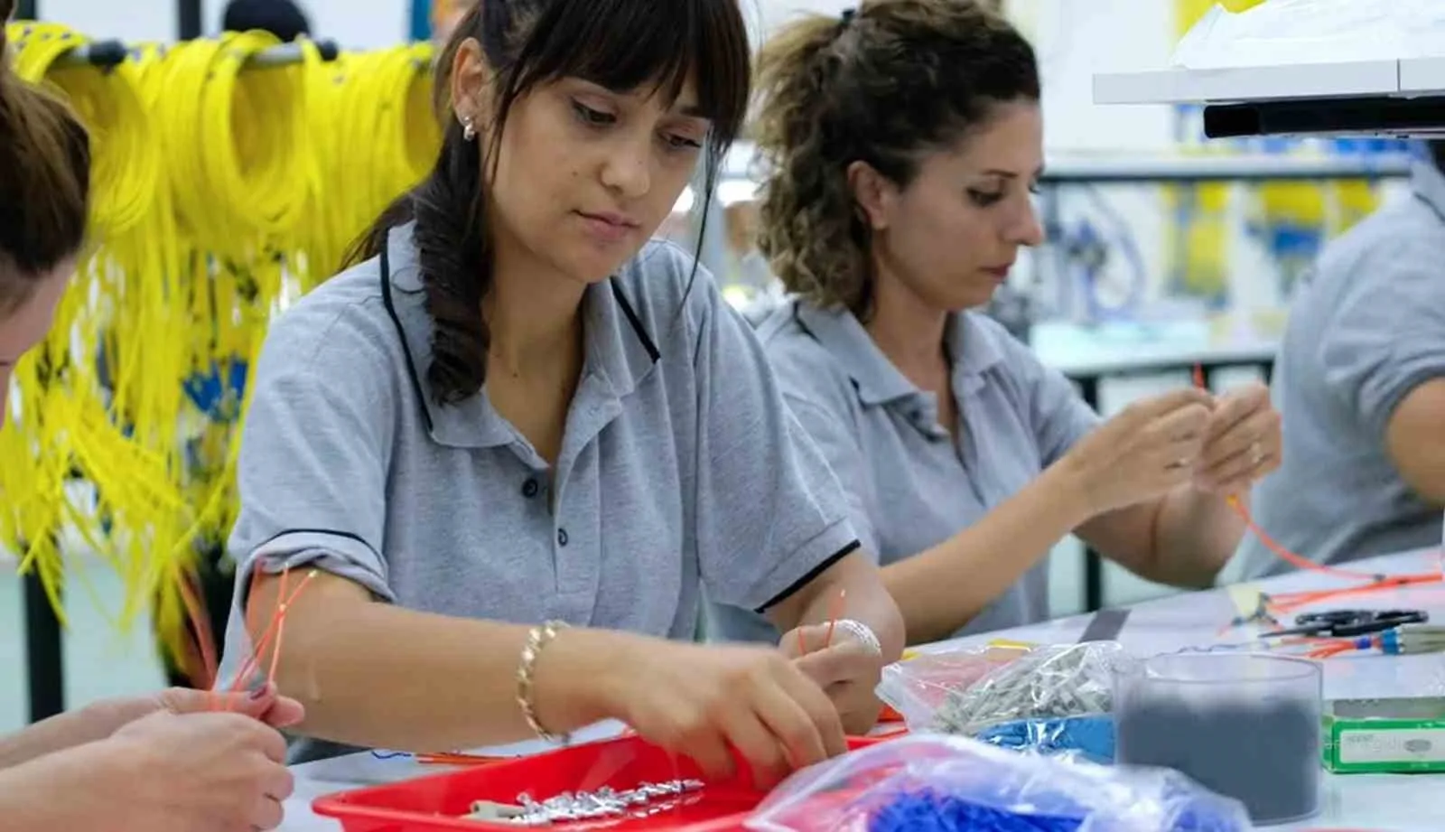 SANAYİ, İNŞAAT, TİCARET VE HİZMET SEKTÖRLERİNDE CİRO ENDEKSİNDE YÜZDE 35,4 ARTIŞ YAŞANDI.