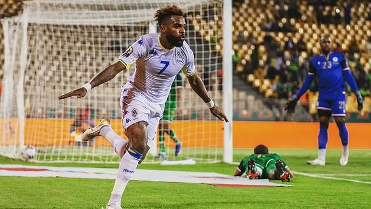 Süper Lig'in eski gol kralı Aaron Boupendza yaşamını yitirdi