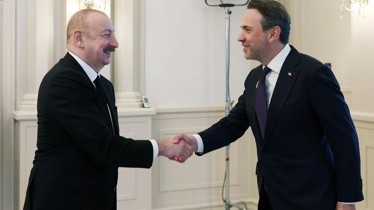 Bakan Bayraktar, Azerbaycan Cumhurbaşkanı Aliyev ile enerji iş birliklerini görüştü