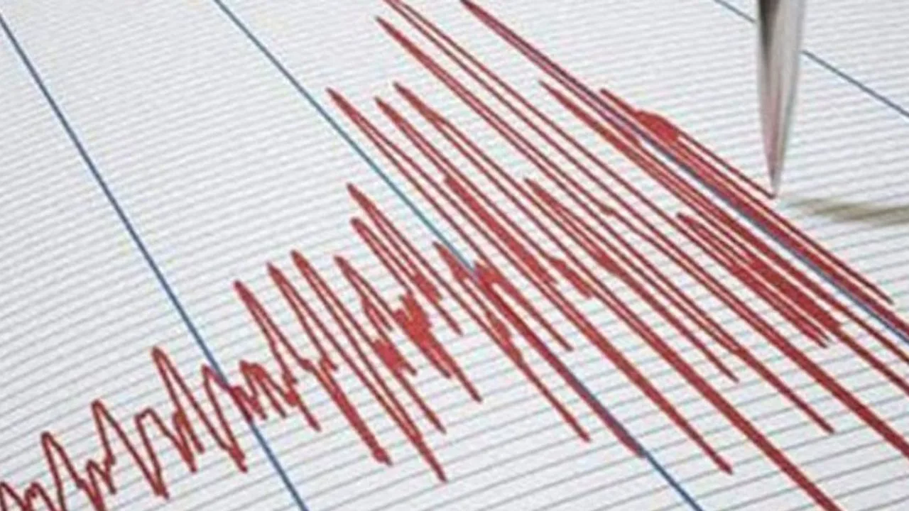 Tacikistan'da 5,8 büyüklüğünde deprem oldu