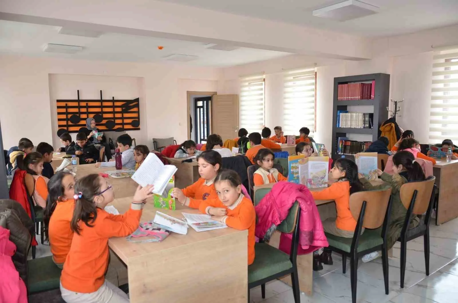 ERZİNCAN’DA 2024’TE 14 KÜTÜPHANEDE ORTALAMA 200 BİN KİTAP, 350 BİN OKUR BULUŞTU.