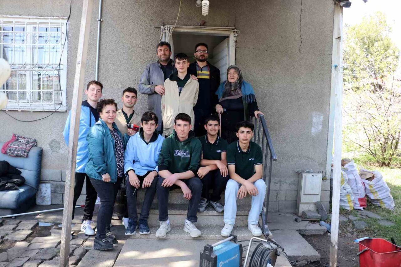 Erzincan’da meslek lisesi öğrencileri iyilik mesaisinde