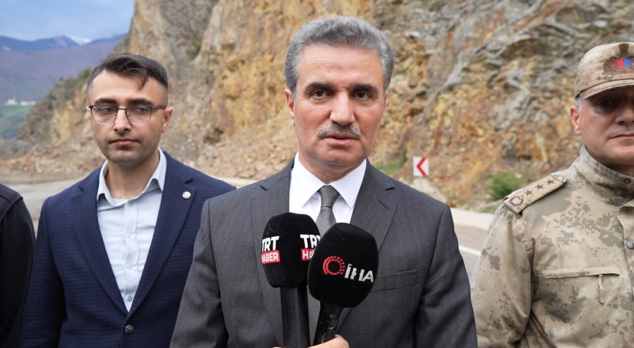 Vali Aydın Baruş: “Torul-Kürtün yolu uzun bir süre kullanılamayabilir”