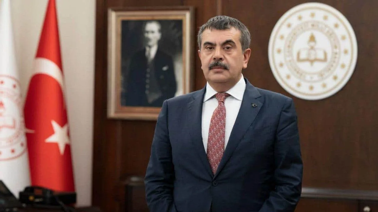 Bakan Tekin: Eğitim takvimi değişmeyecek, iddialar gerçek dışı