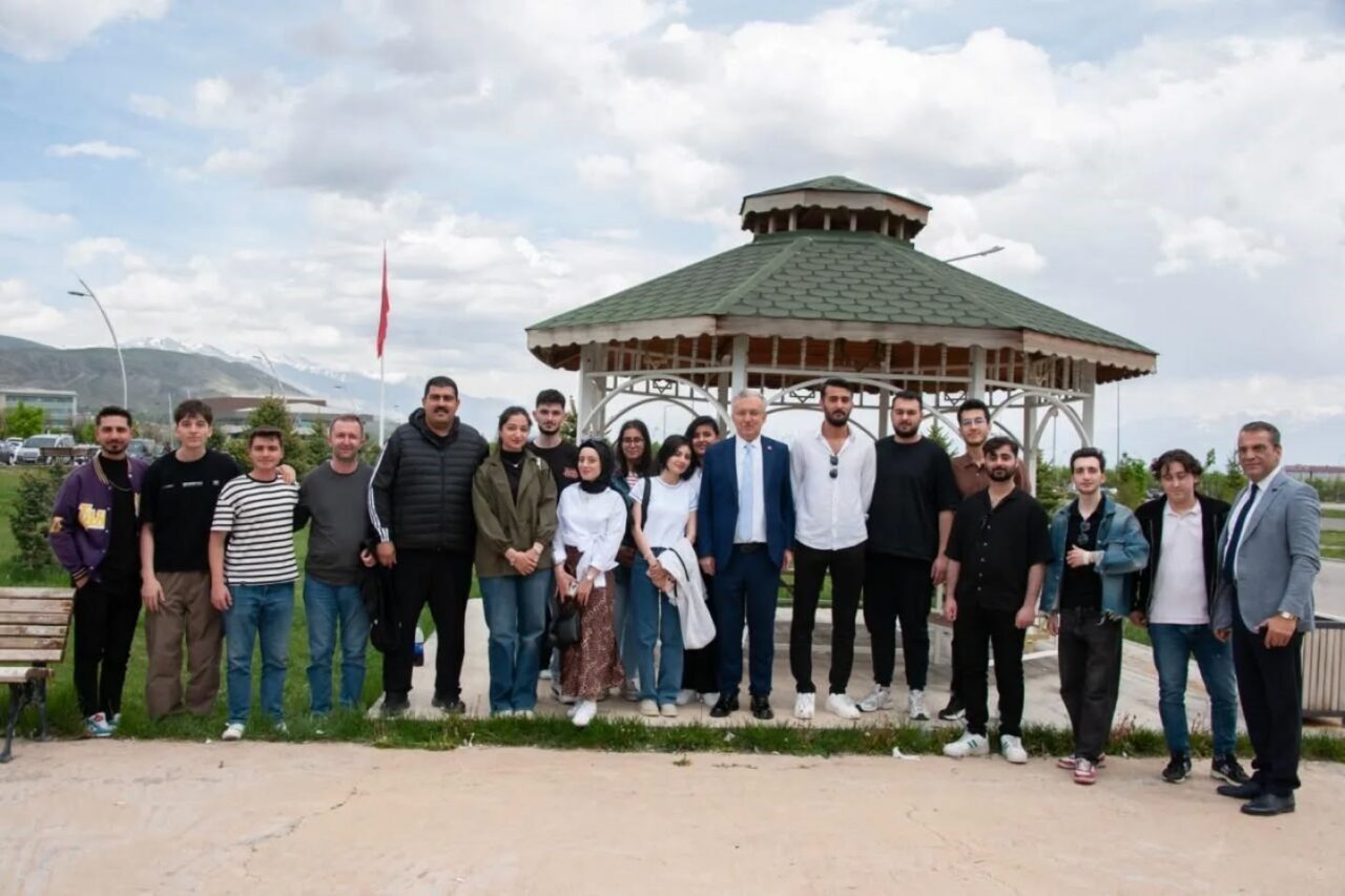 EBYÜ kampüsünde estetik ve fonksiyonel restorasyon