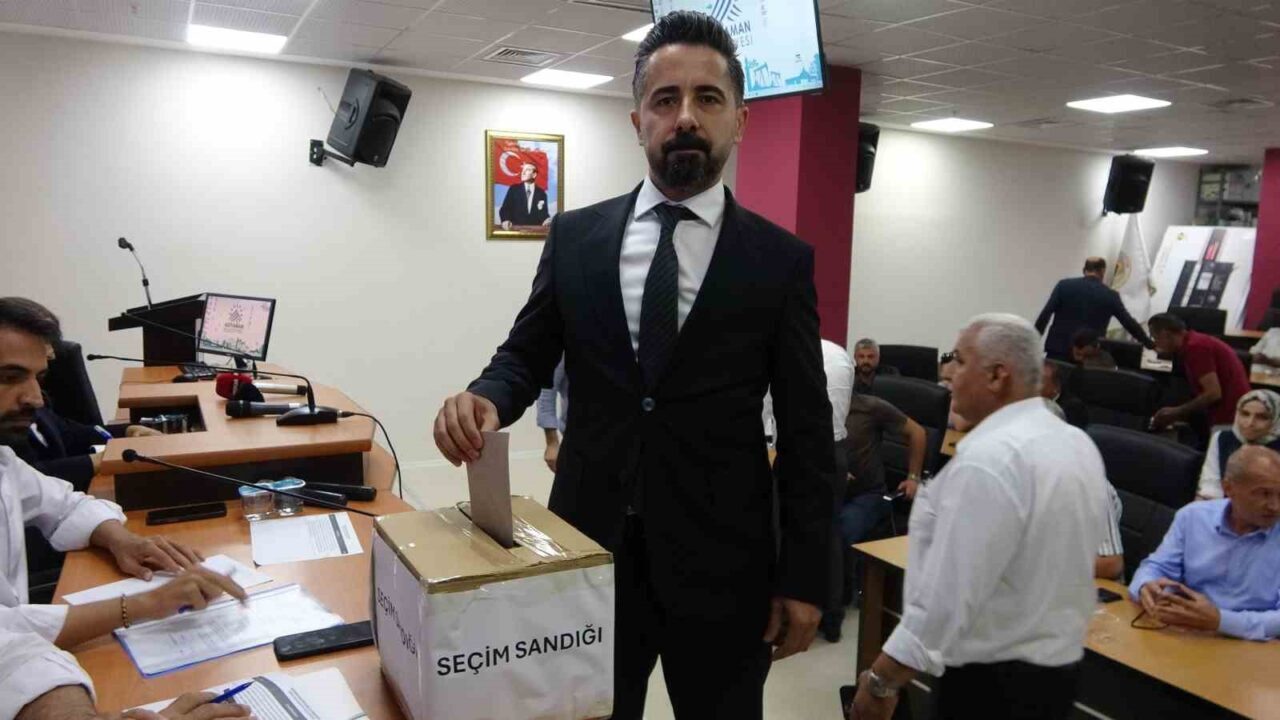 Adıyaman Belediye Meclisi Başkan Vekilini seçti