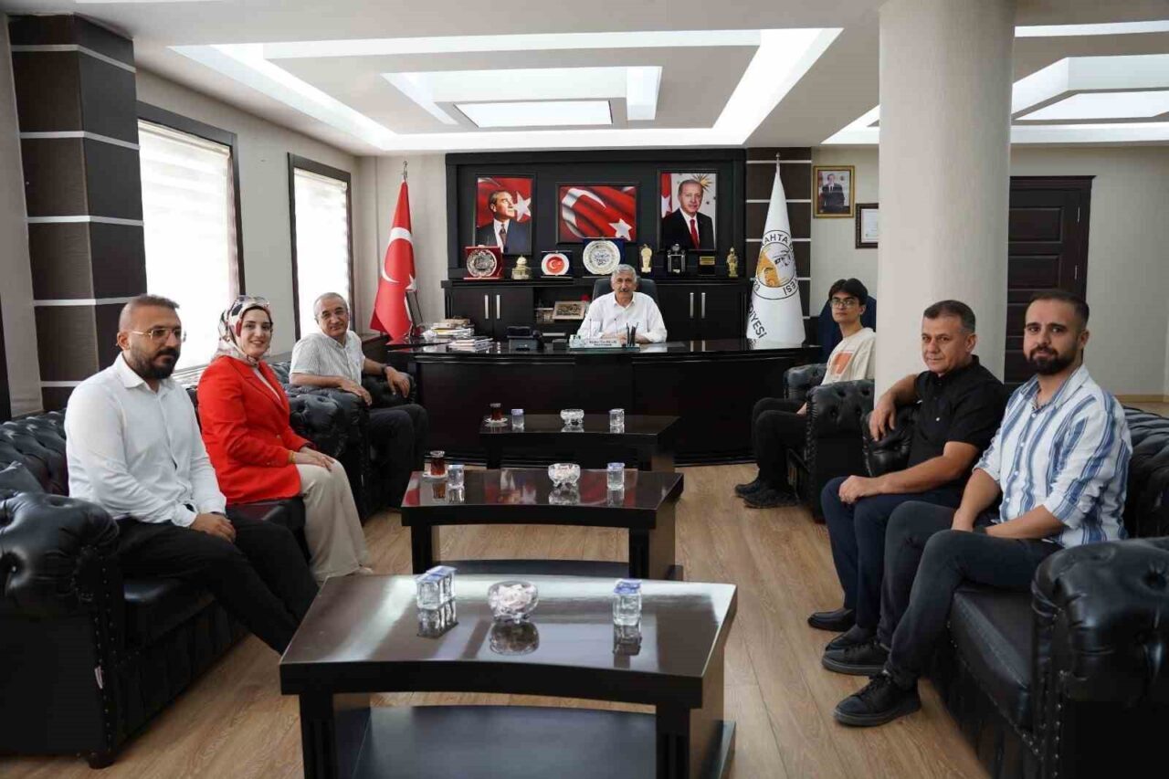 YKS Adıyaman il birincisi Musa Çelebi’den Başkan Hallaç’a ziyaret
