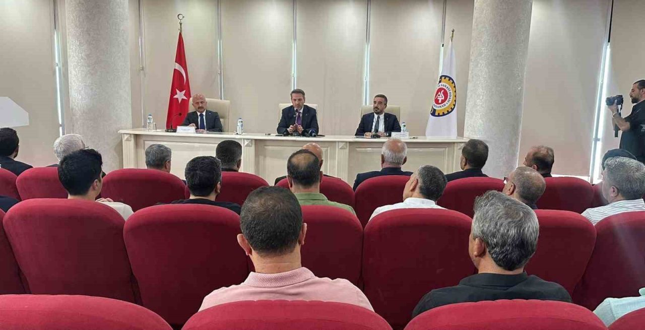 Bakan Bayraktar: “Adıyaman üretim, enerji ve tarımda öncü şehir olacak”