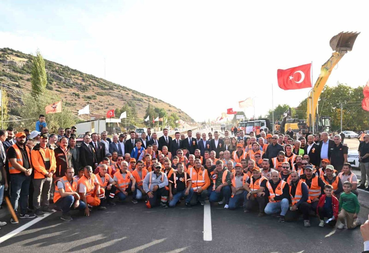 Ulaştırma ve Altyapı Bakanı Uraloğlu: “Tarım, ticaret ve turizme can suyu olacak”