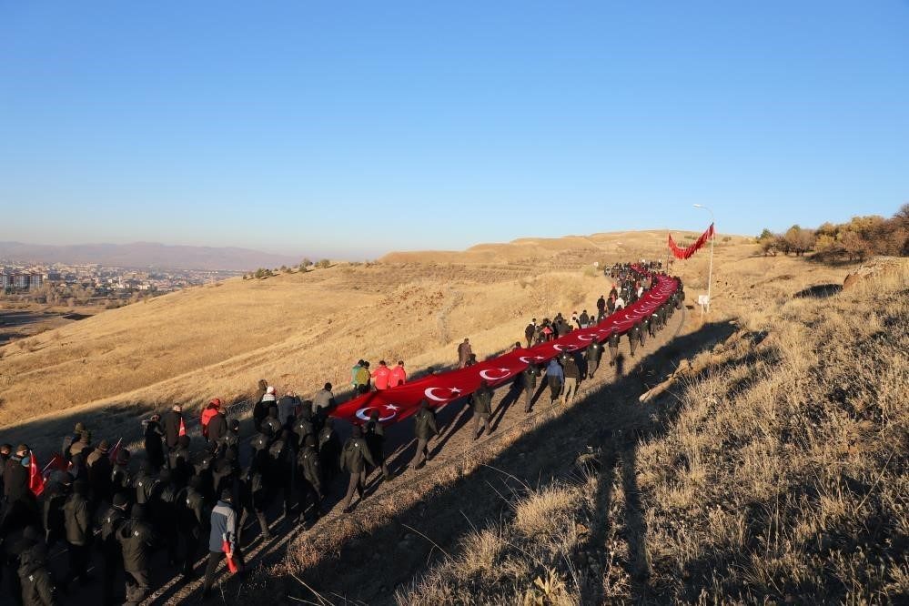 Dadaşlar ecdadın yolunda yürüyor