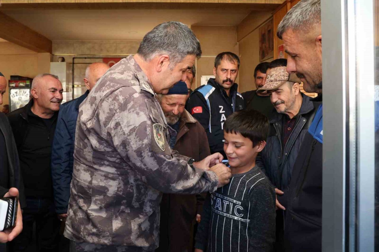 Karaburun; “Her okul bir polise zimmetli”