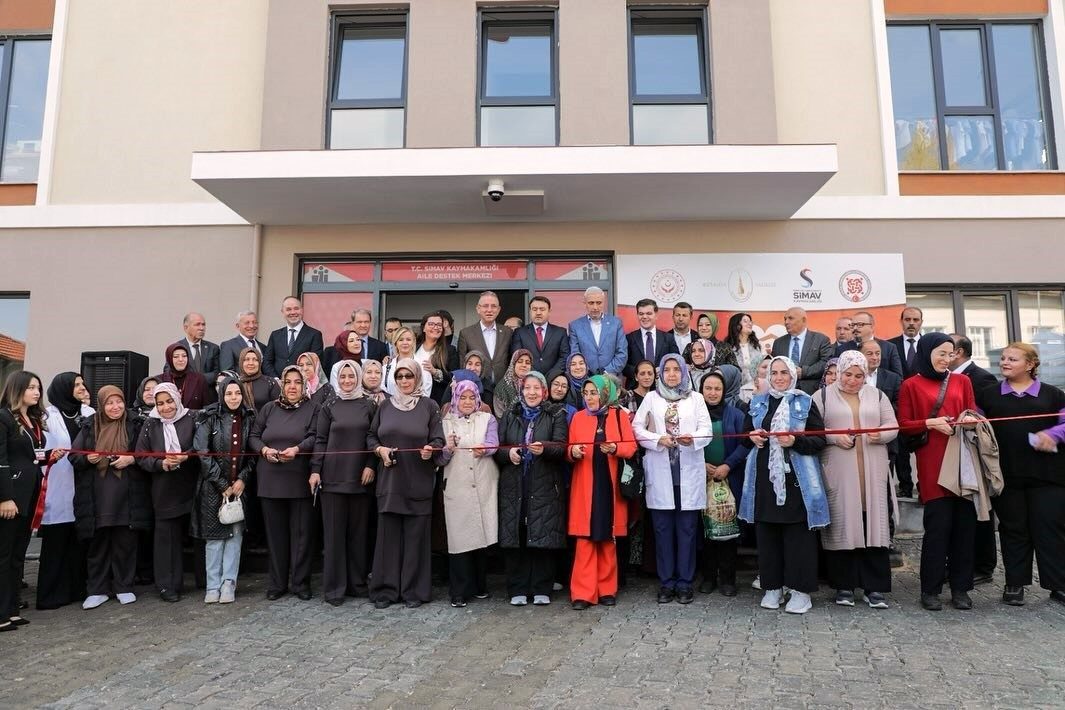 Kütahya Valisi Işın: “Kadınlarımız toplumun direğidir”