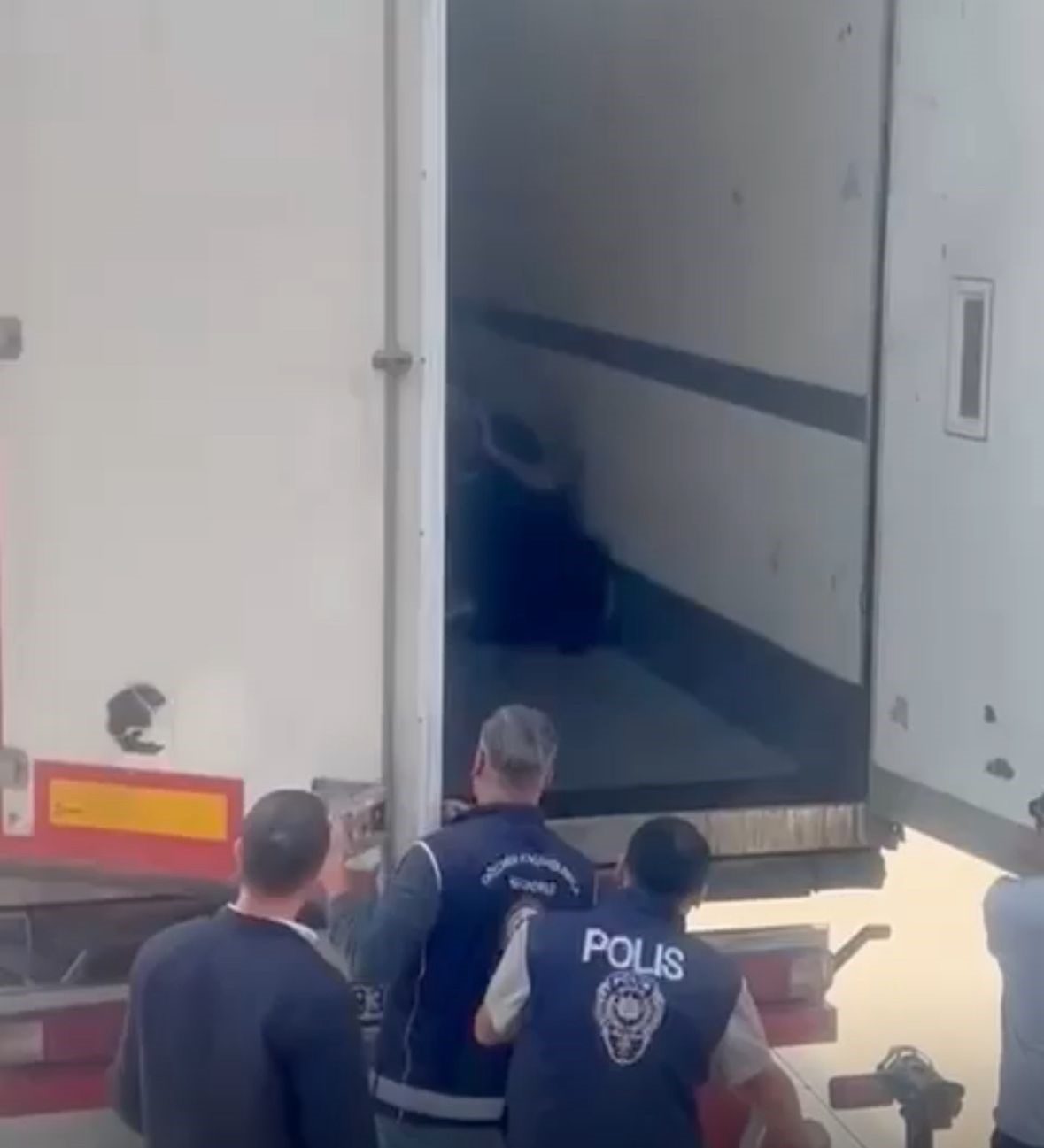 Sakarya’da 24 düzensiz göçmen yakalandı