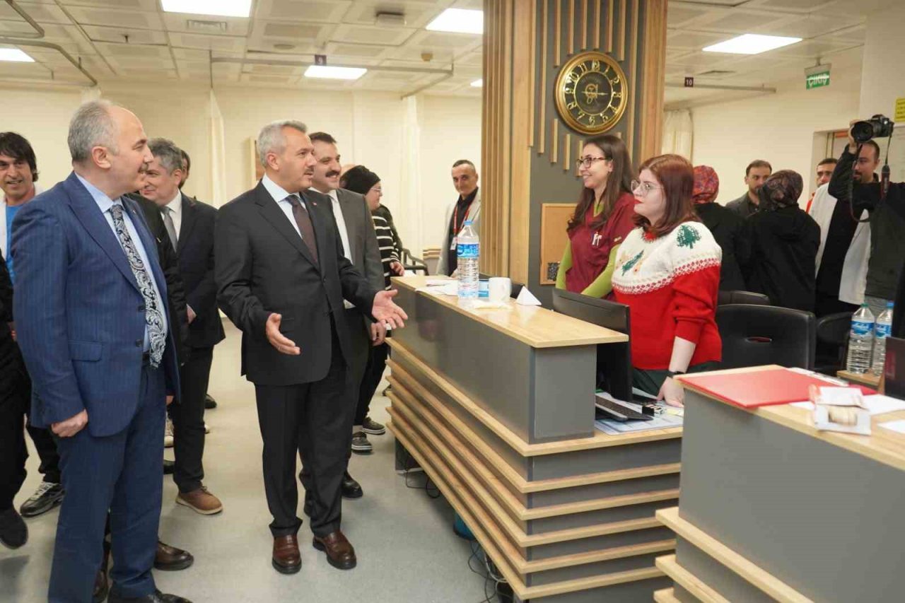 Rize protokolünden yeni yıla çalışarak girenlere ziyaret