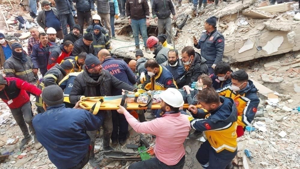 51 kişiye mezar olan Furkan Apartmanı davası ertelendi