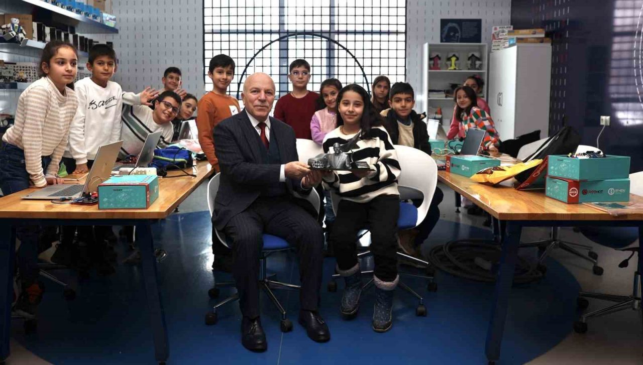 Başkan Sekmen geleceğin dâhileriyle buluştu