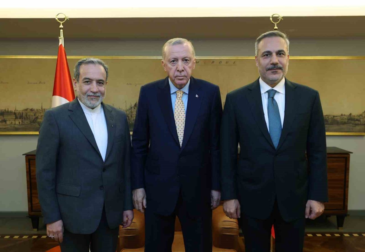 Cumhurbaşkanı Erdoğan, İran Dışişleri Bakanı Arakçi’yi kabul etti