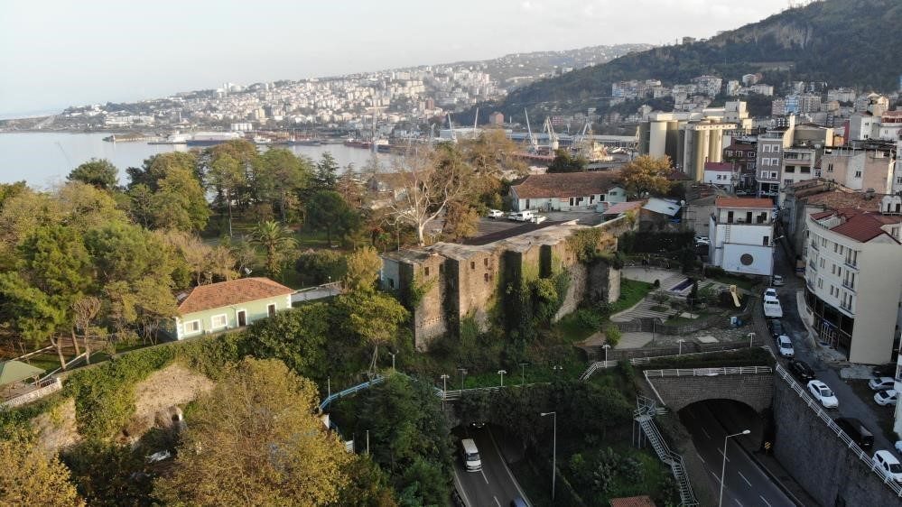 Davaların gölgesinde kalan kent mirası