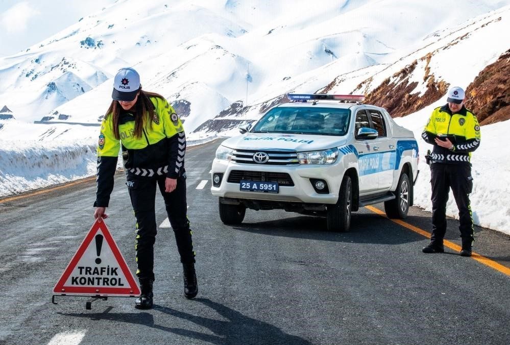 Erzurum’da bir yılda kent merkezinde bin 670 trafik kazası