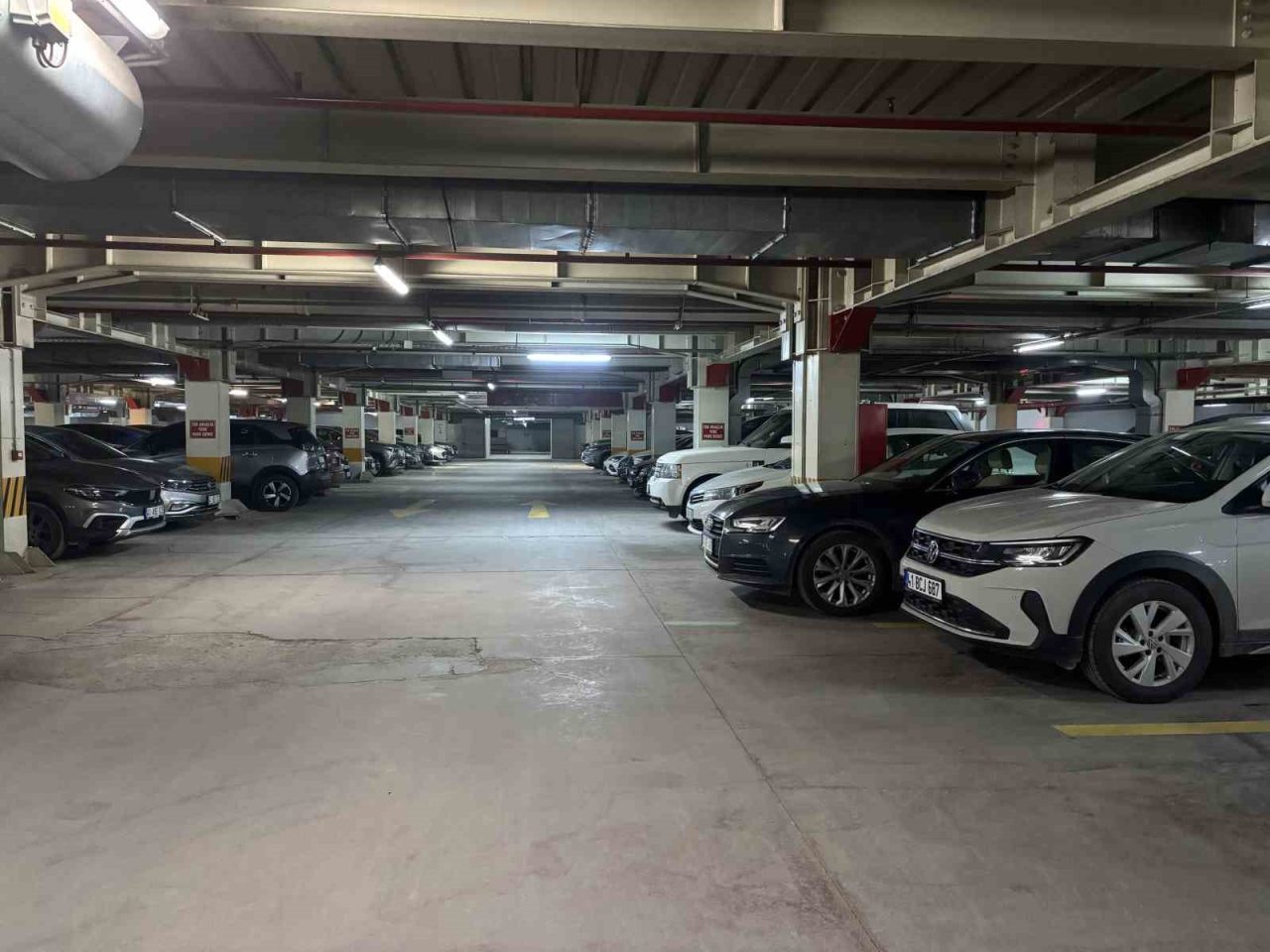 Kocaeli’de otoparkta çıkan kavgada arkadaşını öldüren zanlı tutuklandı