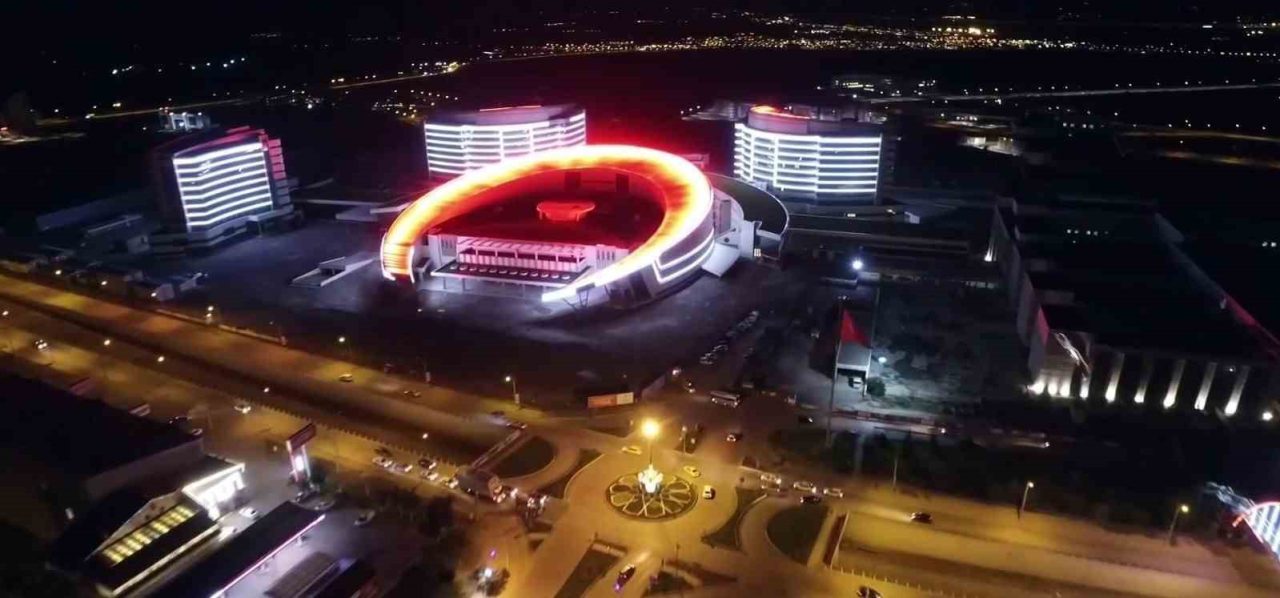 Şehir hastanesi otoparkı geçici olarak kapatıldı
