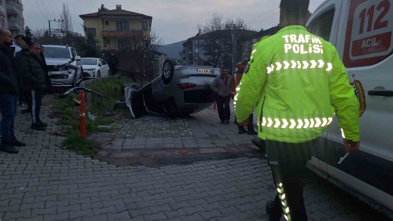 Devrek’te otomobil takla attı, sürücü yara almadan kurtuldu